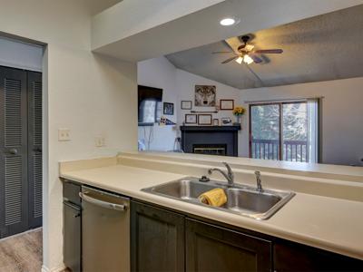 6447 Jonathan Court Colorado Springs, CO 80915